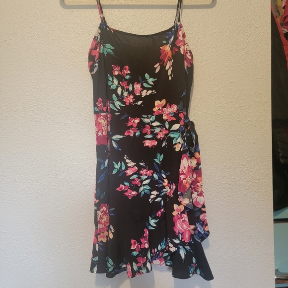 Express Floral Dress - Picture 1 of 6